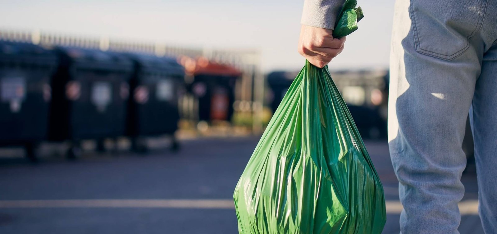Free junk removal team in Dubai
